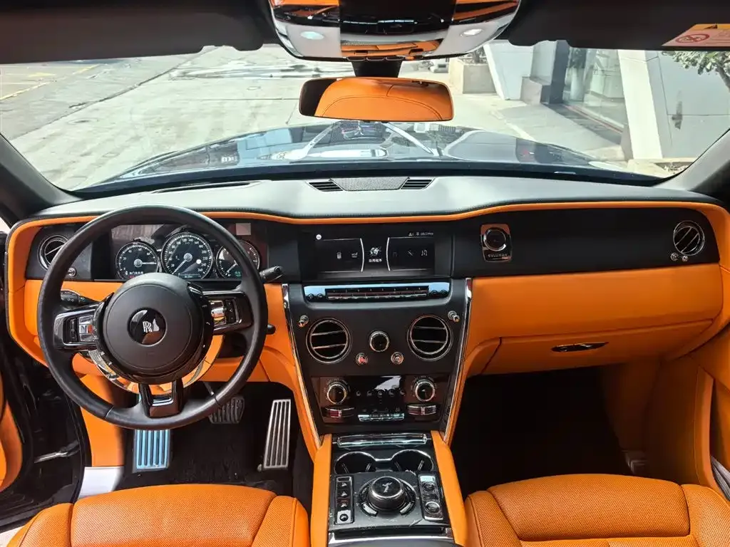 Rolls-Royce Cullinan 2023 из CN, фото 6