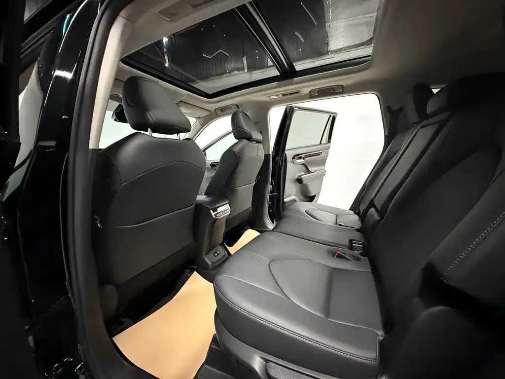 Toyota Highlander 2022 из CN, фото 4