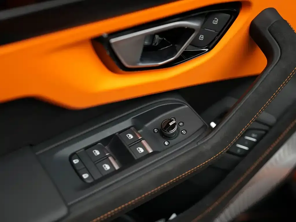 Lamborghini Urus 2023 из CN, фото 4