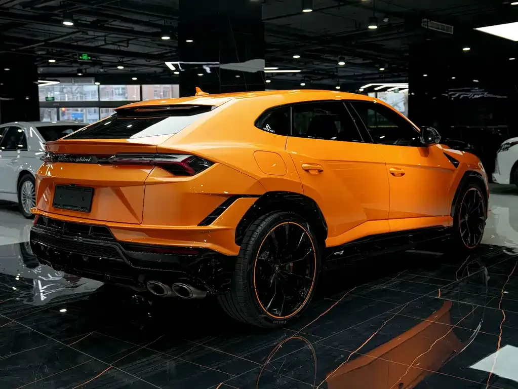 Lamborghini Urus 2023 из CN, фото 6
