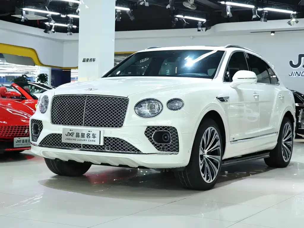 Bentley Bentayga — фото 1