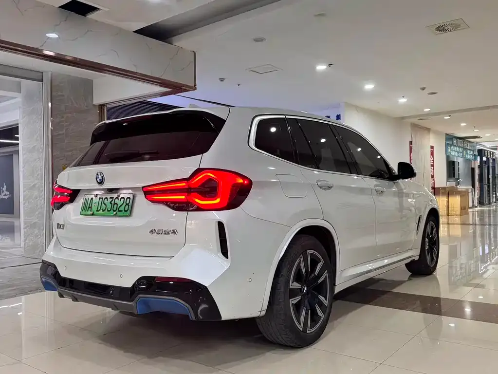 BMW iX3 2022 из CN, фото 2