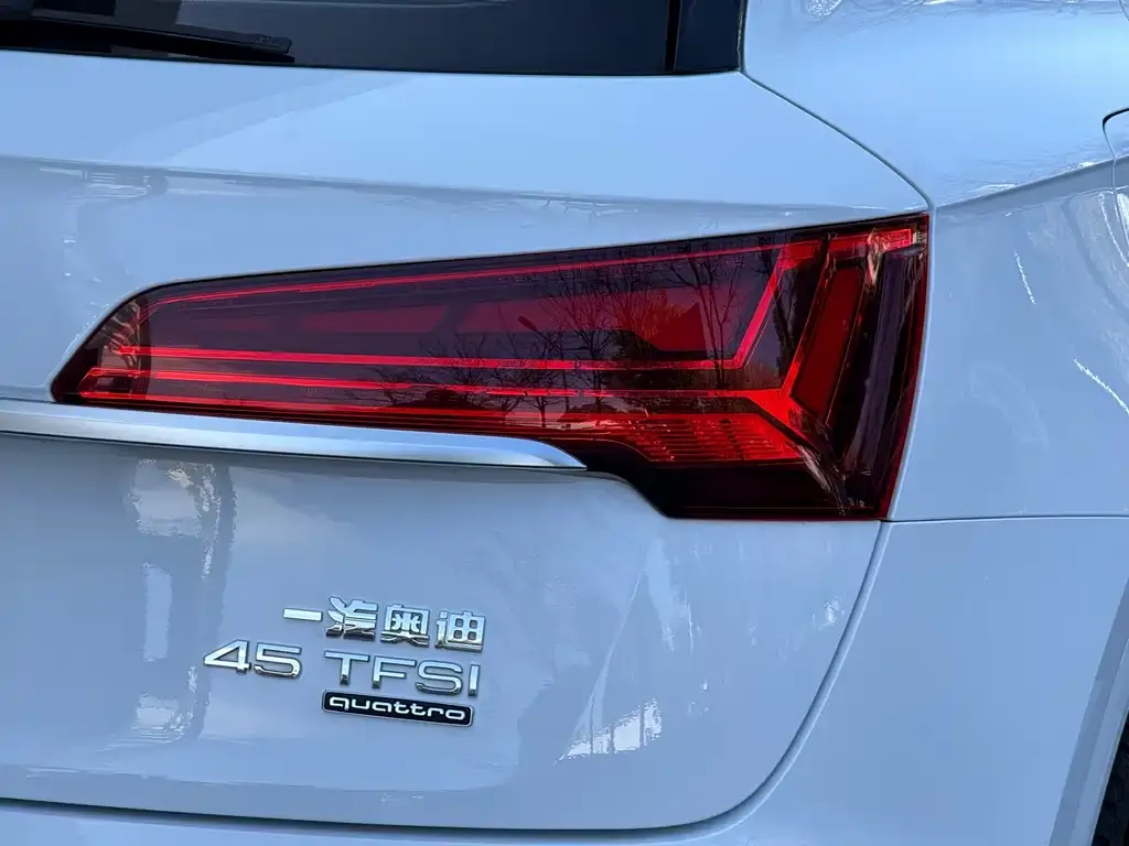 Audi Q5L 2022 из CN, фото 3