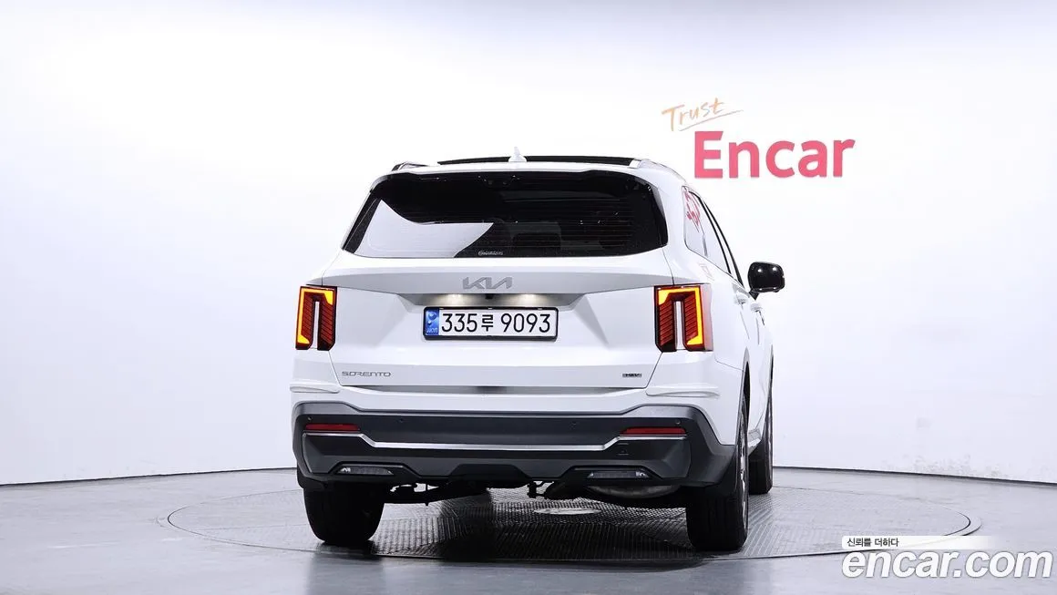 Kia Sorento — фото 7