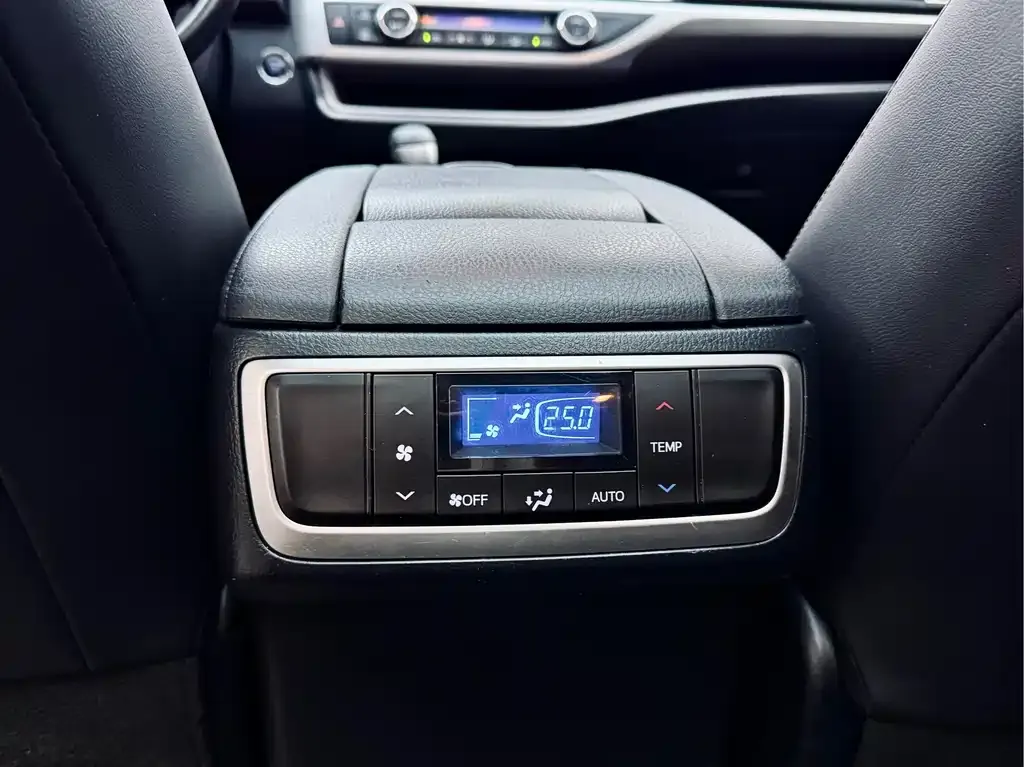 Toyota Highlander 2021 из CN, фото 8