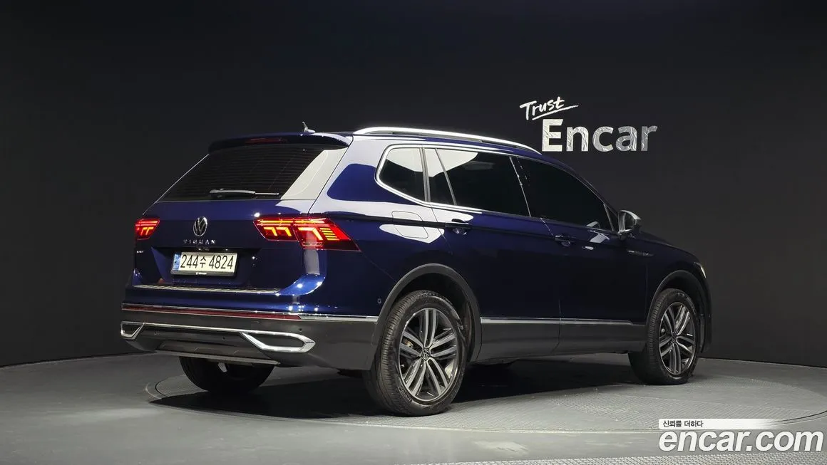 Volkswagen Tiguan — фото 7