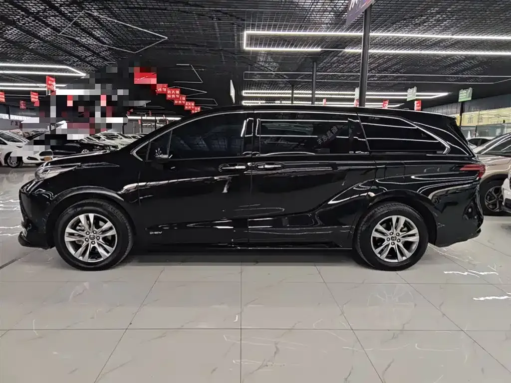 Toyota Sienna 2024 из CN, фото 9