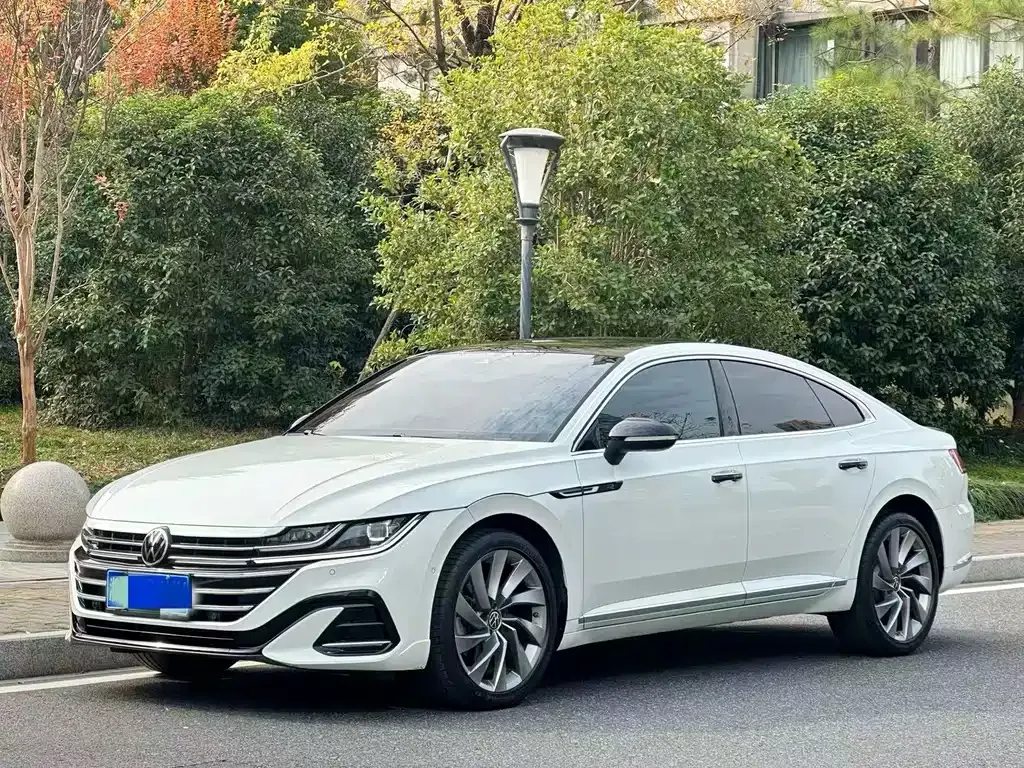 Volkswagen CC 2022 из CN, фото 1