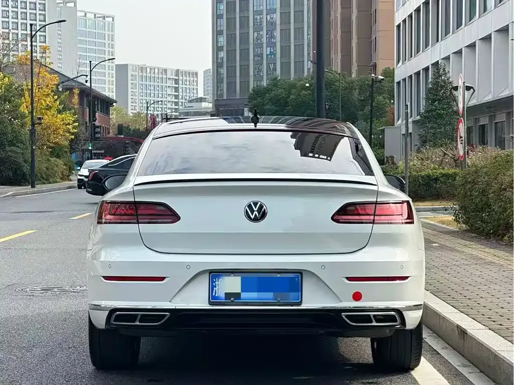 Volkswagen CC 2022 из CN, фото 7