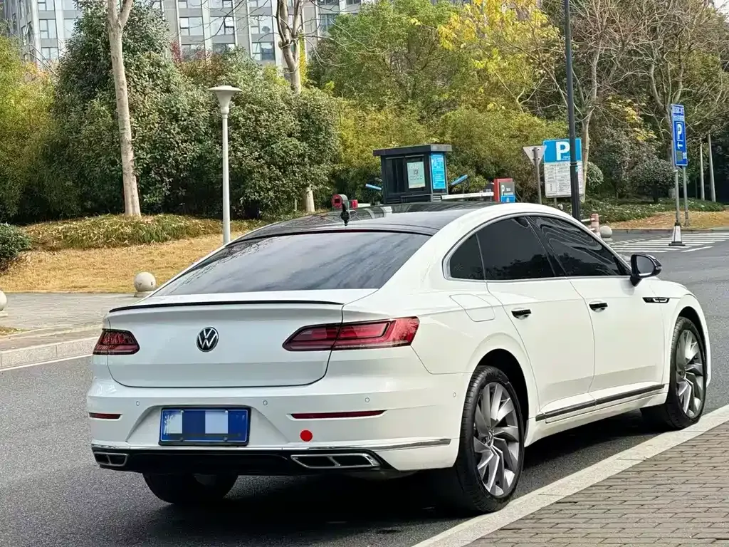 Volkswagen CC 2022 из CN, фото 6