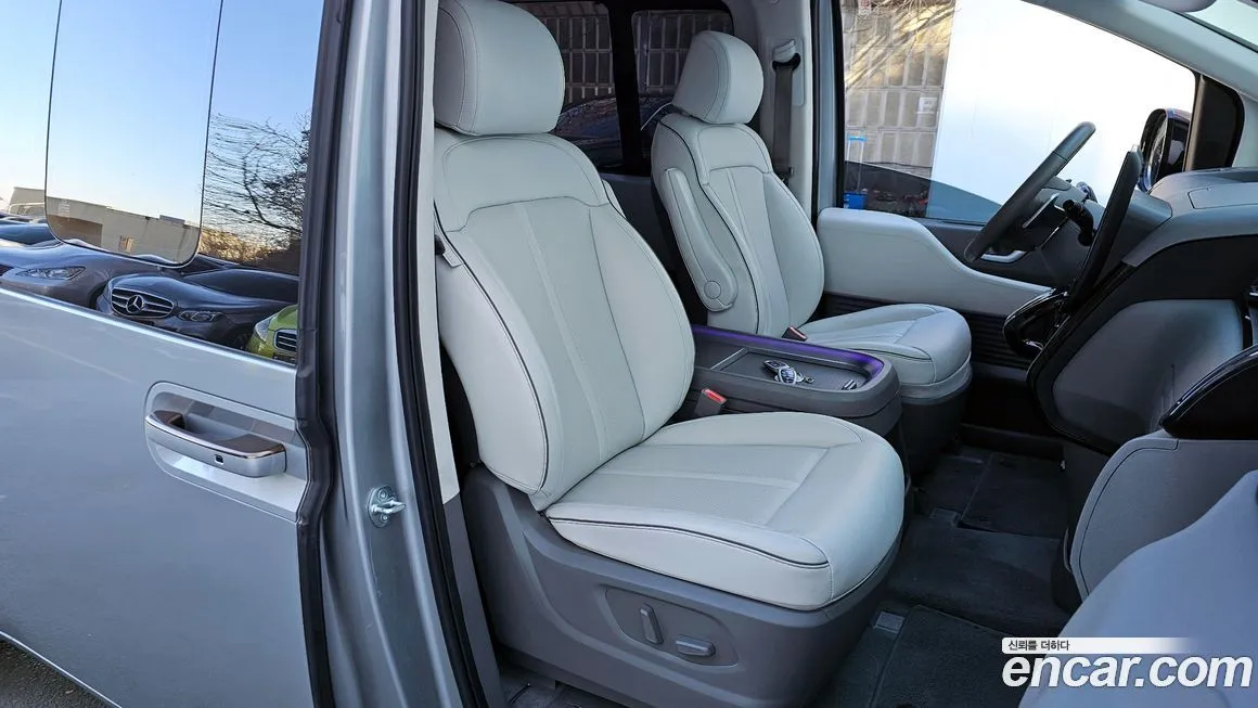 Hyundai Staria 2023 из KR, фото 10