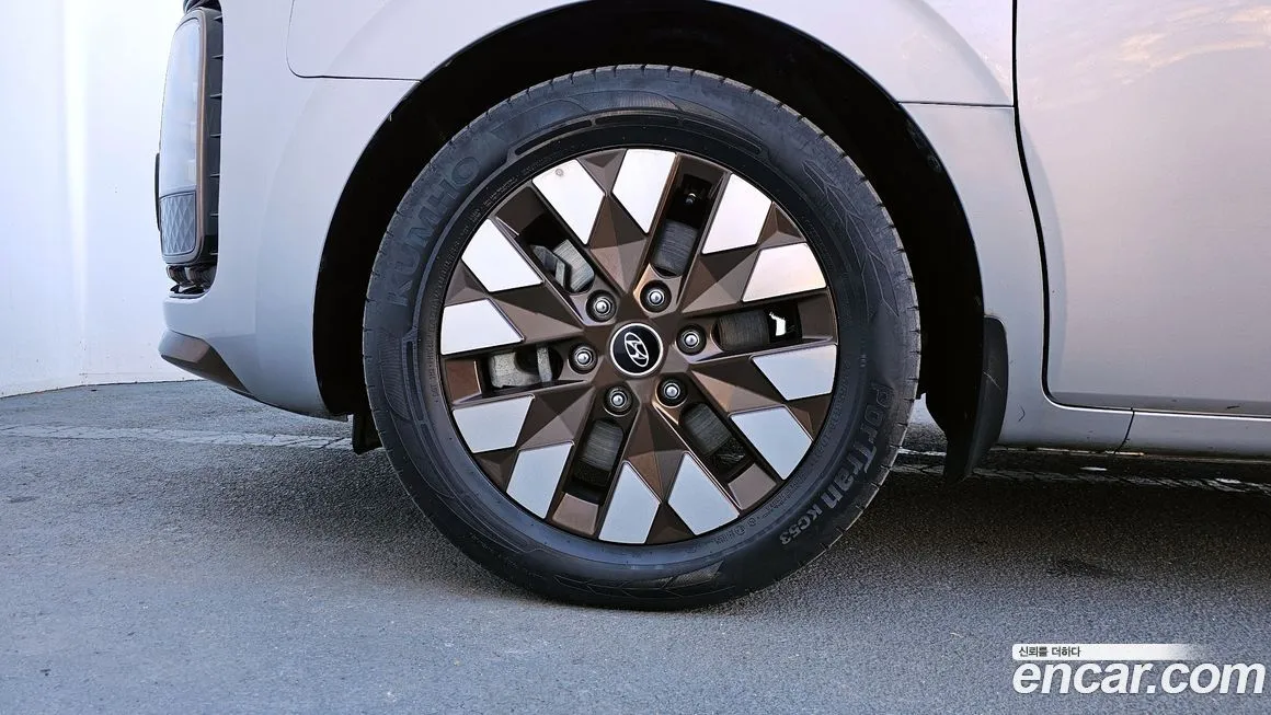 Hyundai Staria 2023 из KR, фото 5