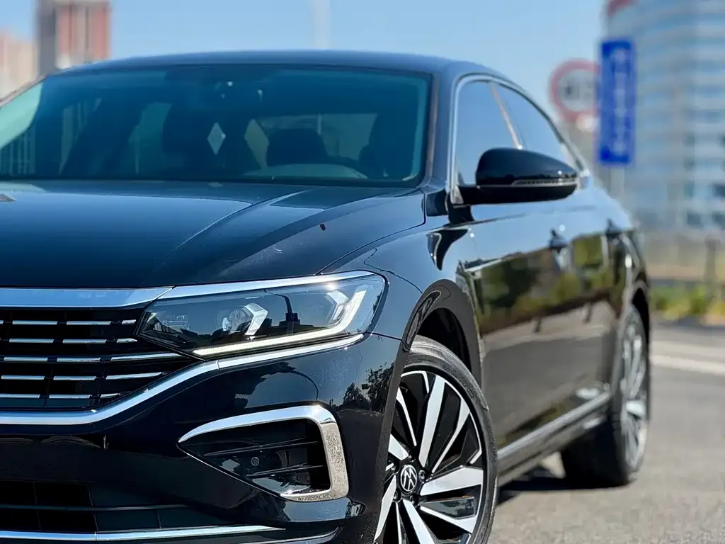 Volkswagen Passat — фото 5