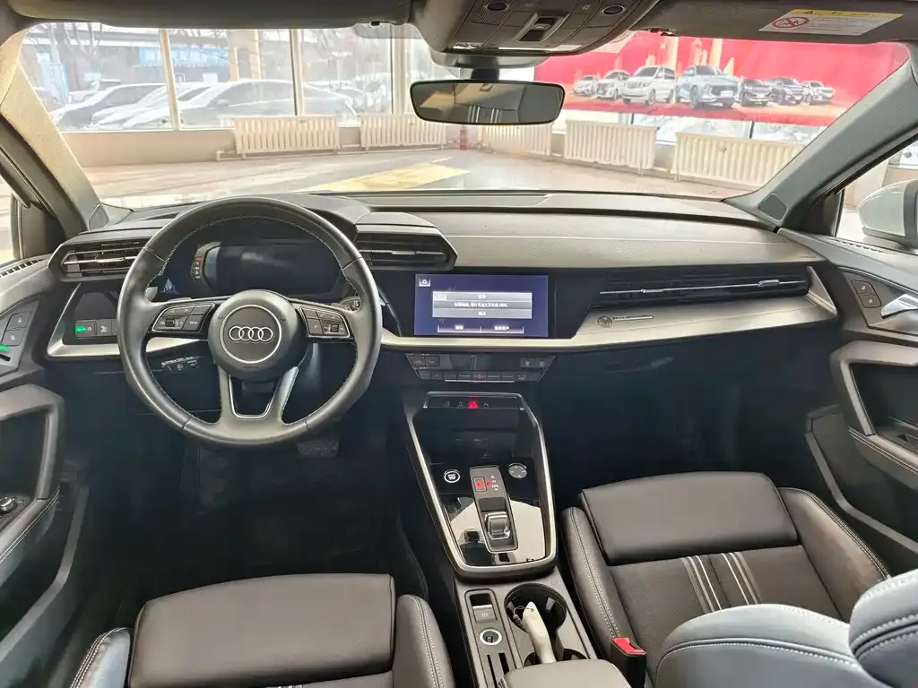 Audi A3 2023 из CN, фото 6