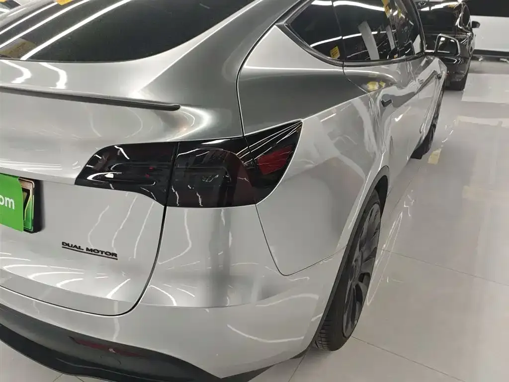 Tesla Model Y 2024 из CN, фото 5