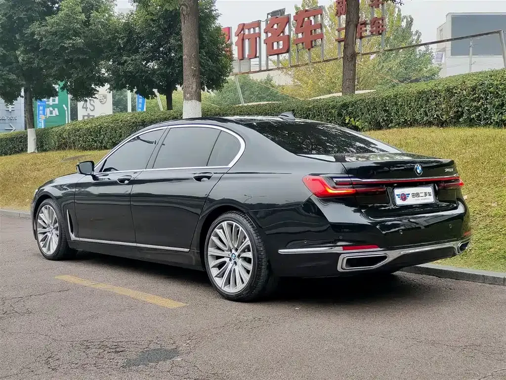 BMW 7 Series 2021 из CN, фото 6