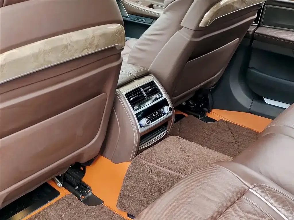 BMW 7 Series 2021 из CN, фото 4