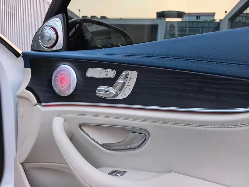 Mercedes-Benz E-Class 2022 из CN, фото 4
