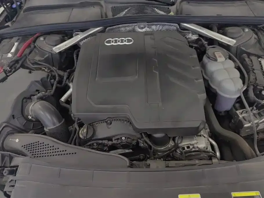 Audi A4L 2024 из CN, фото 3
