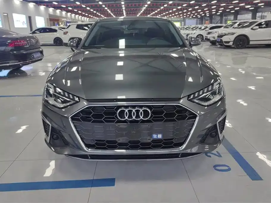 Audi A4L 2024 из CN, фото 6