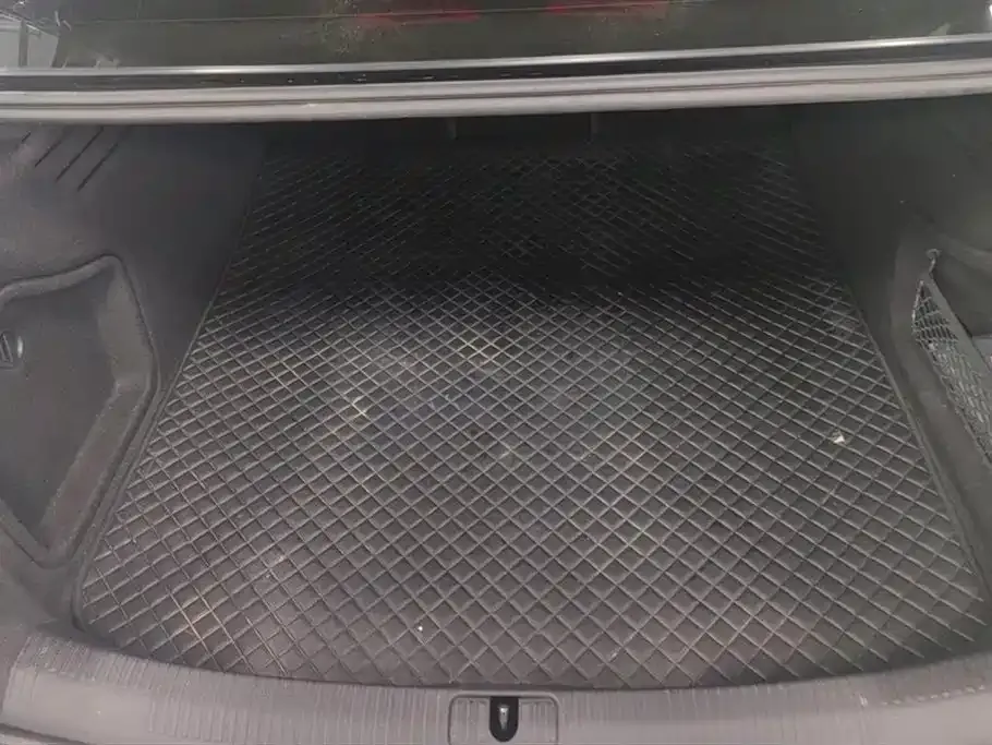 Audi A4L 2024 из CN, фото 5