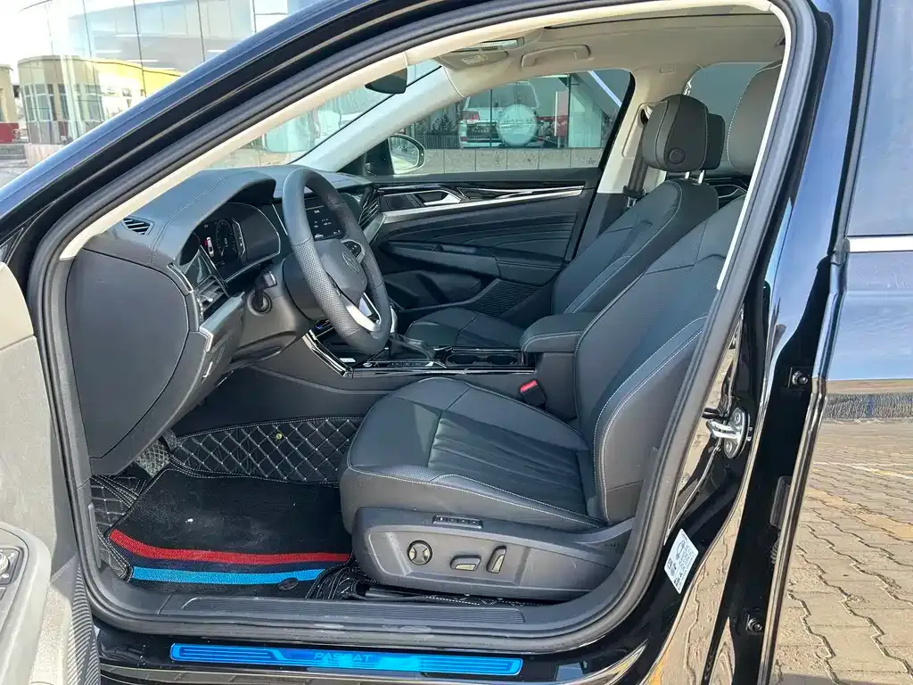 Volkswagen Passat 2025 из CN, фото 7