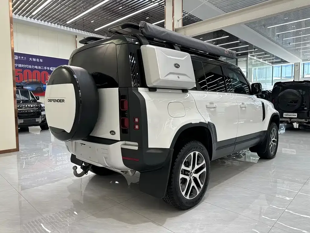 Land Rover Defender — фото 8