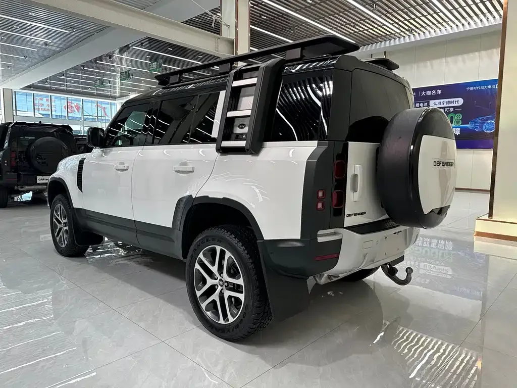 Land Rover Defender — фото 4