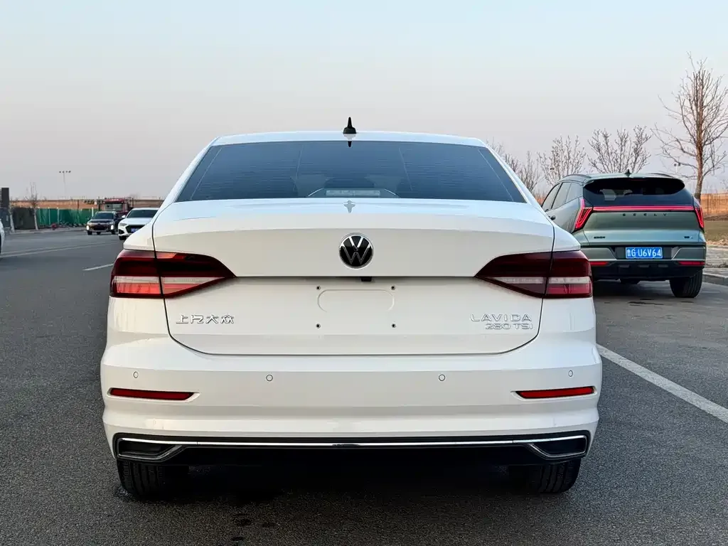 Volkswagen Lavida 2022 из CN, фото 2