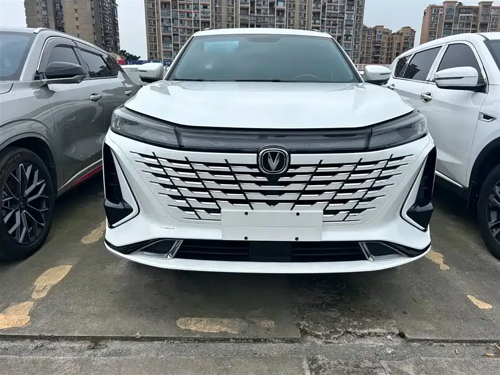 Changan CS75PLUS — фото 2