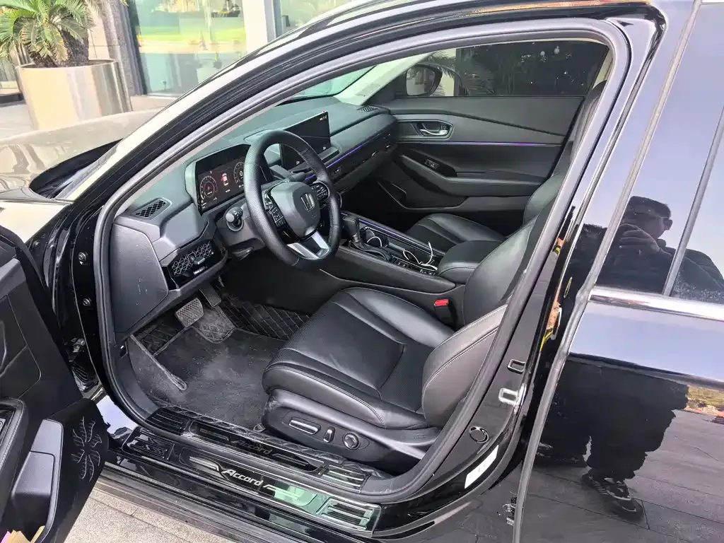 Honda Accord — фото 3