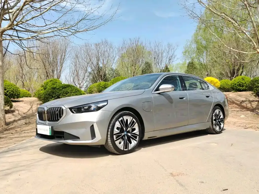 BMW i5 2024 из CN, фото 1