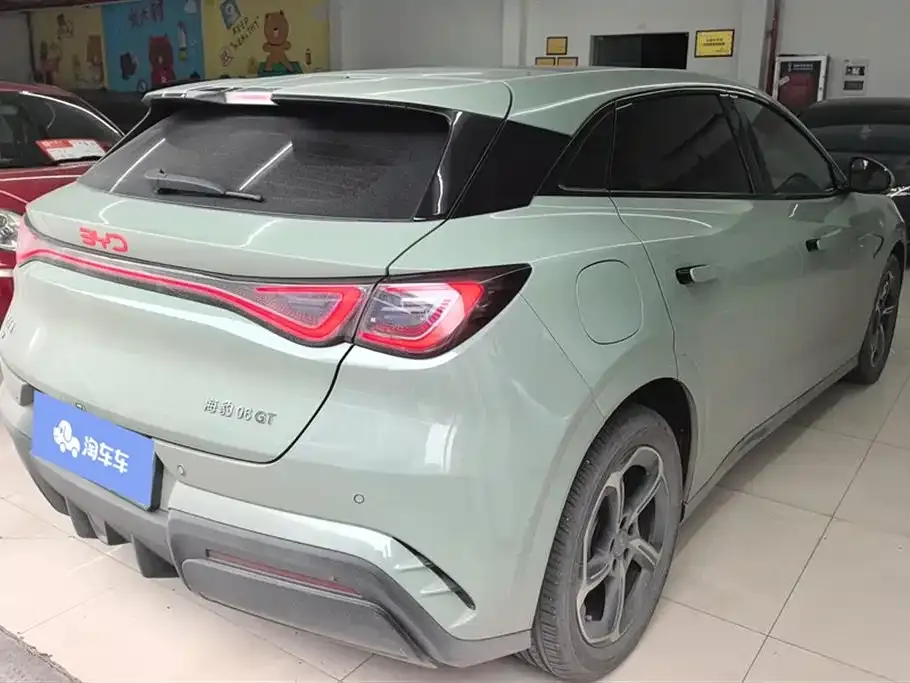 BYD Seal 06GT — фото 10