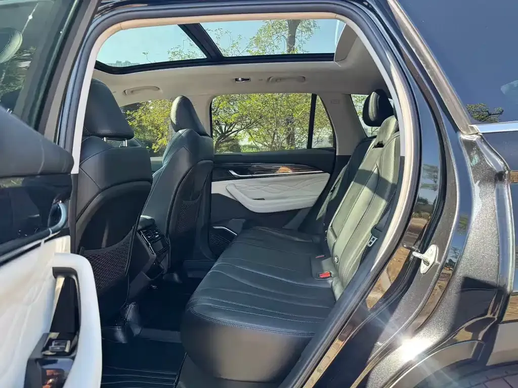 Geely Xingyue L 2023 из CN, фото 3