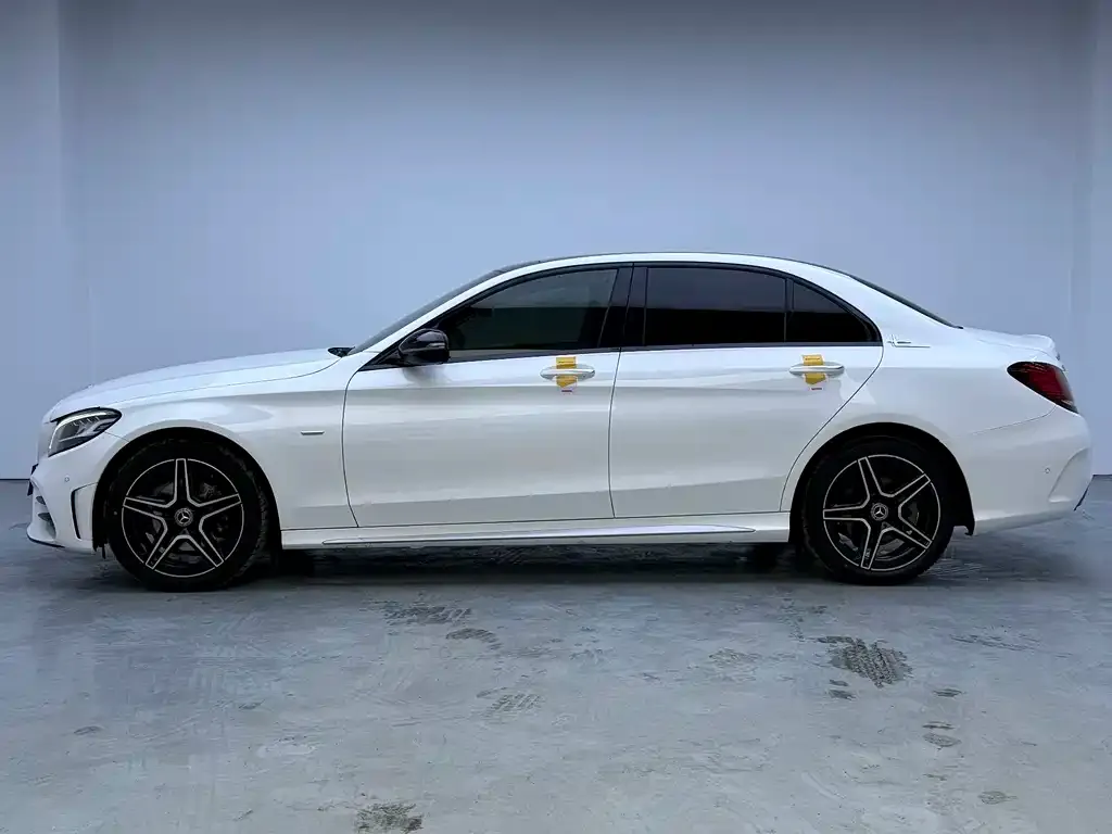 Mercedes-Benz C-Class — фото 6