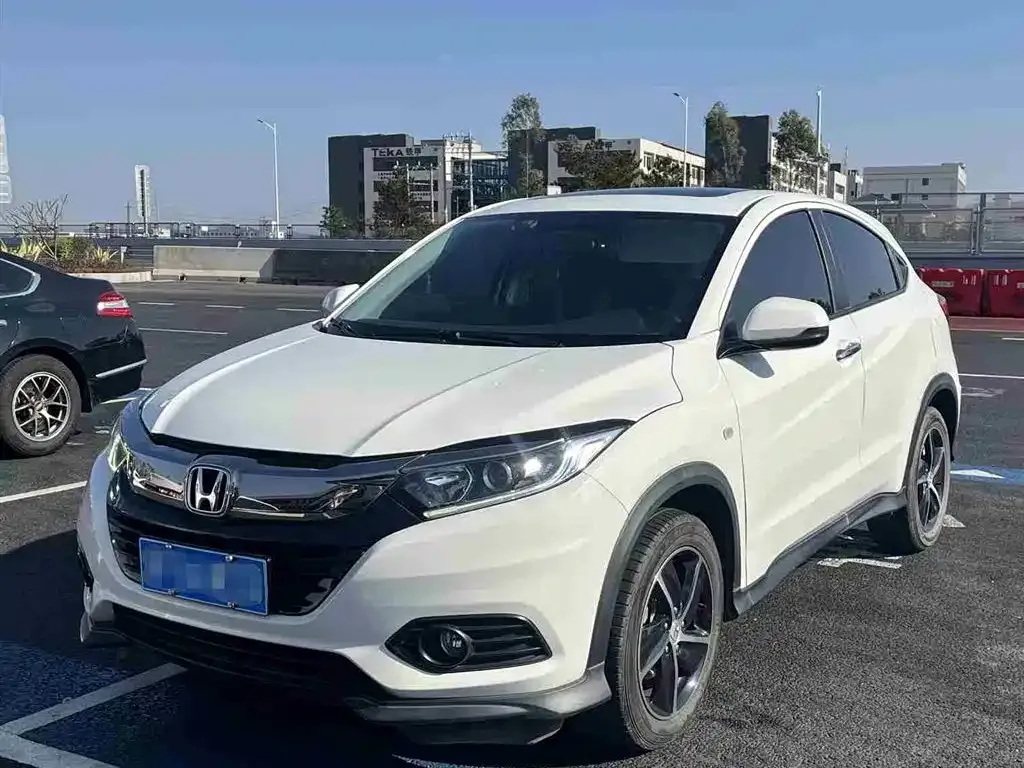 Honda Vezel — фото 1