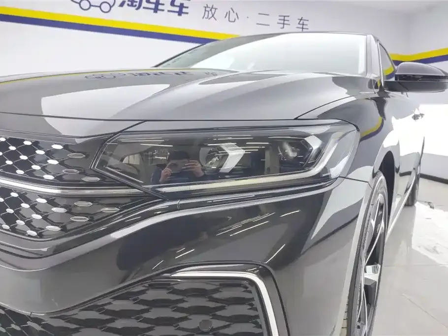 Volkswagen Passat 2023 из CN, фото 4