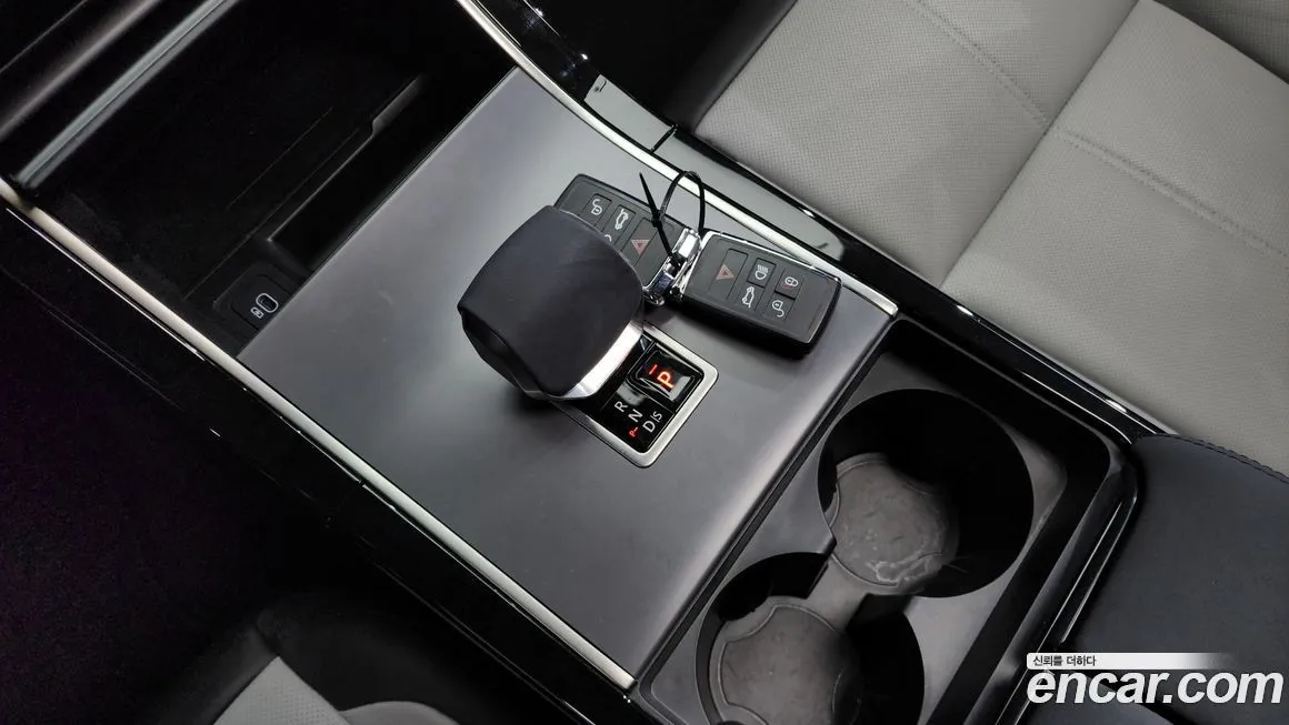 Land Rover Range Rover Velar 2024 из KR, фото 5