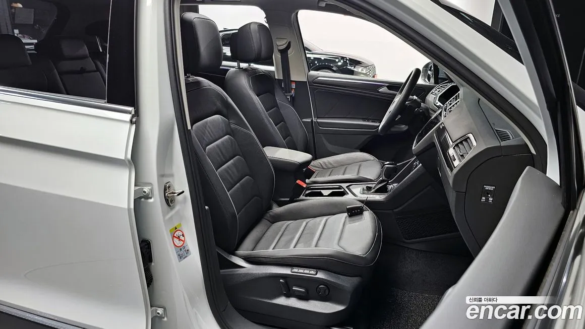 Volkswagen Tiguan 2023 из KR, фото 10