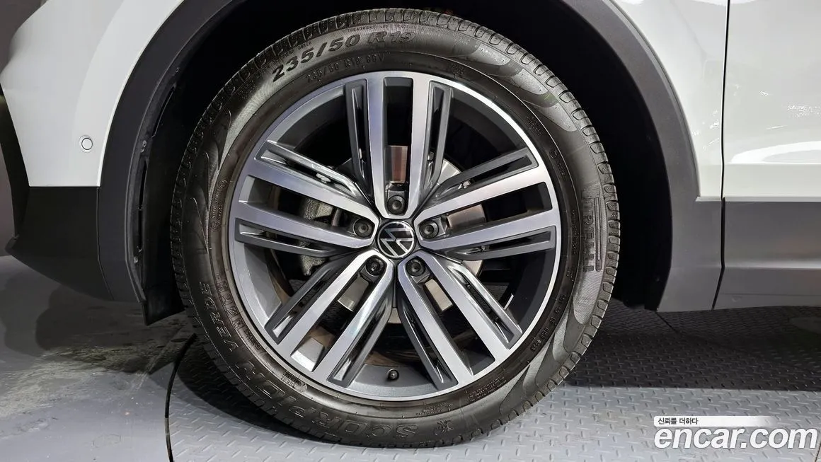 Volkswagen Tiguan 2023 из KR, фото 5