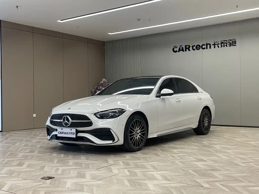 Mercedes-Benz C-Class — фото 1