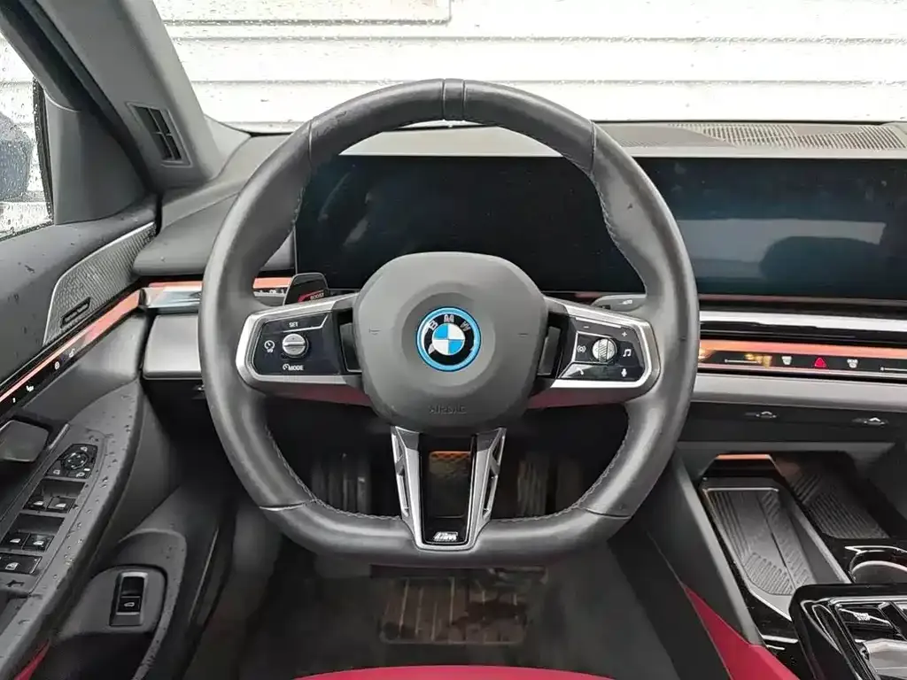 BMW i5 2024 из CN, фото 2