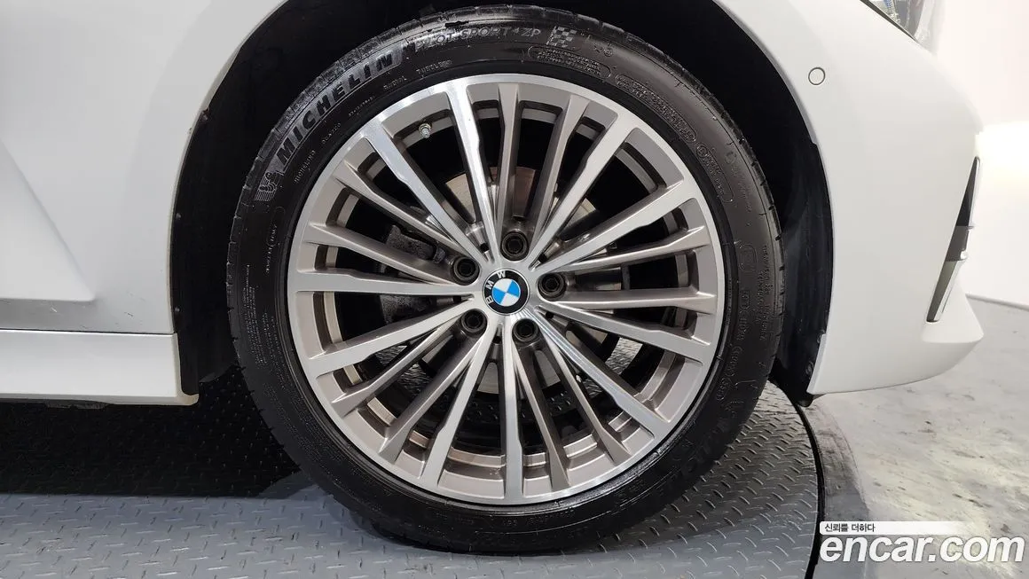 [object Object] 3-Series 2022 из KR, фото 5