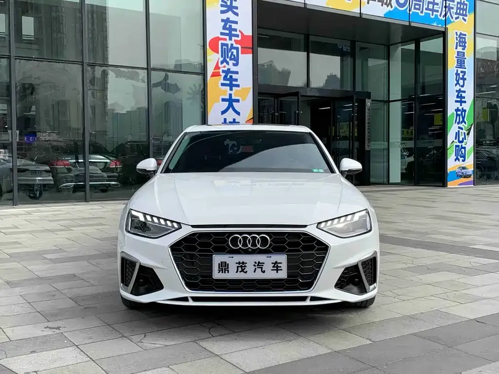 Audi A4L 2022 из CN, фото 7