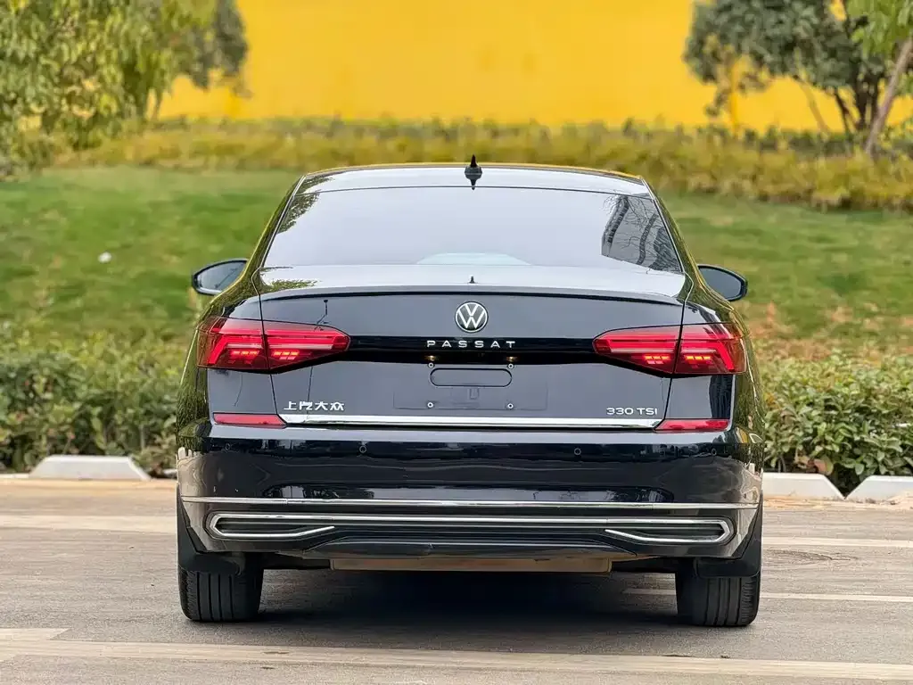 Volkswagen Passat — фото 4