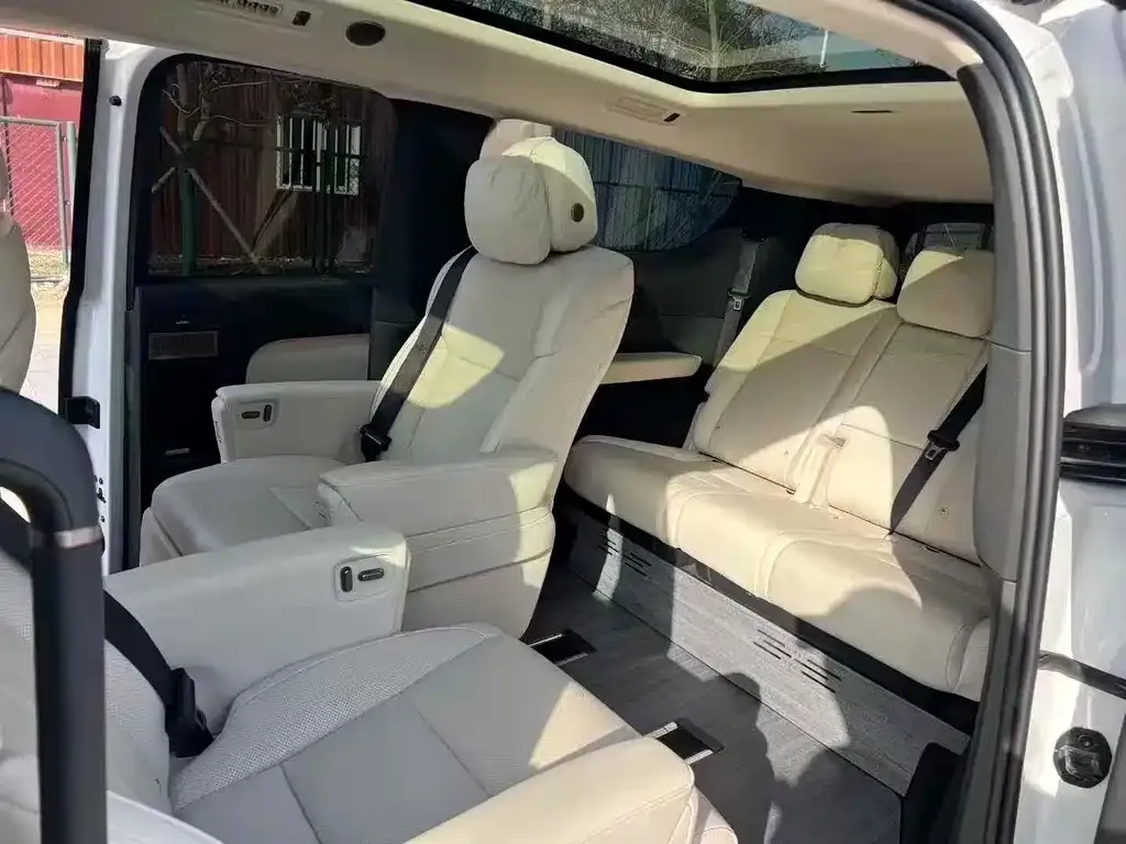 Li Auto MEGA 2025 из CN, фото 2