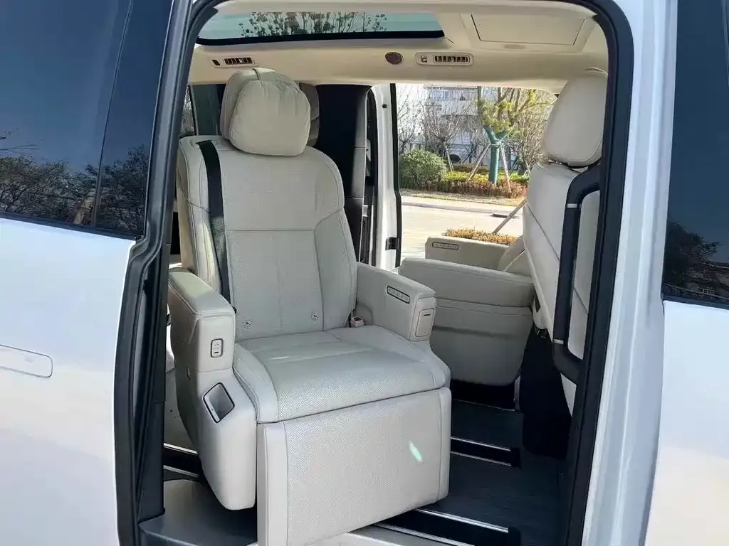 Li Auto MEGA 2025 из CN, фото 3