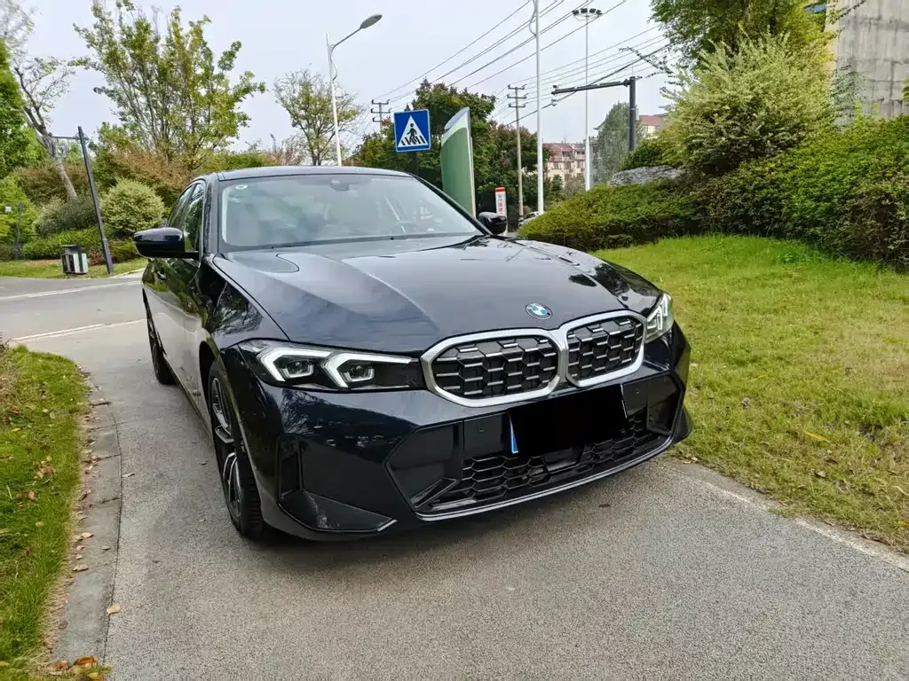 BMW 3 Series — фото 1