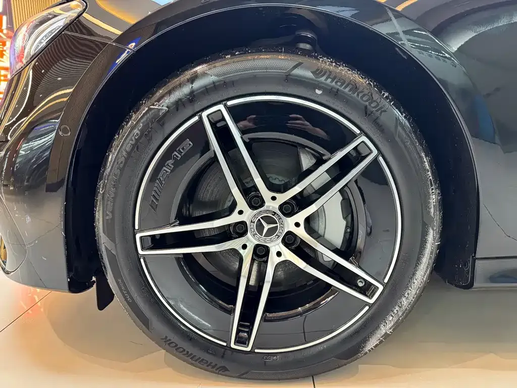Mercedes-Benz E-Class (Import) 2025 из CN, фото 2