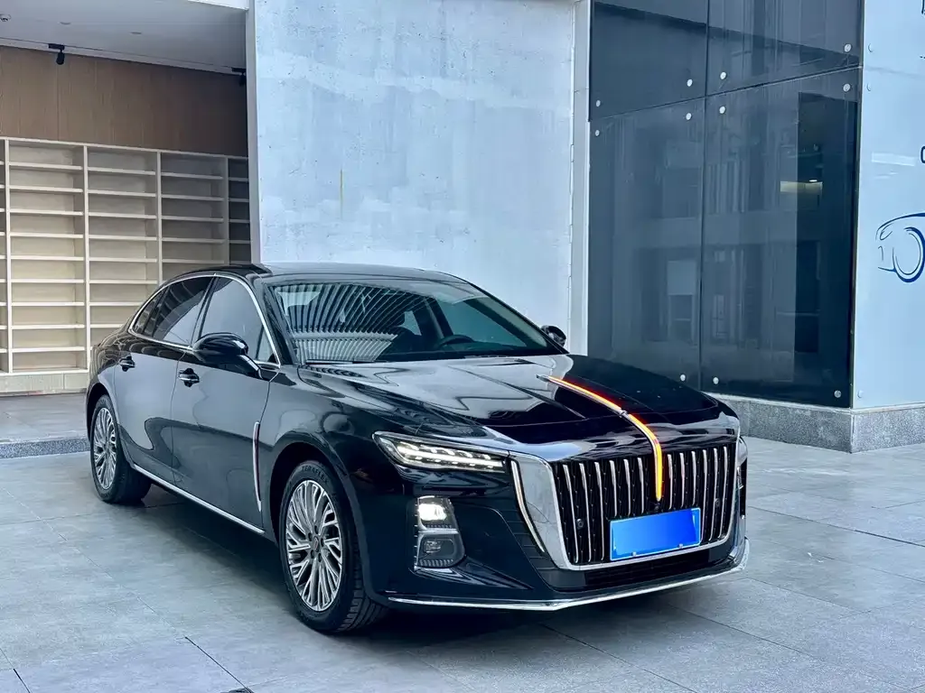 Hongqi H5 — фото 6